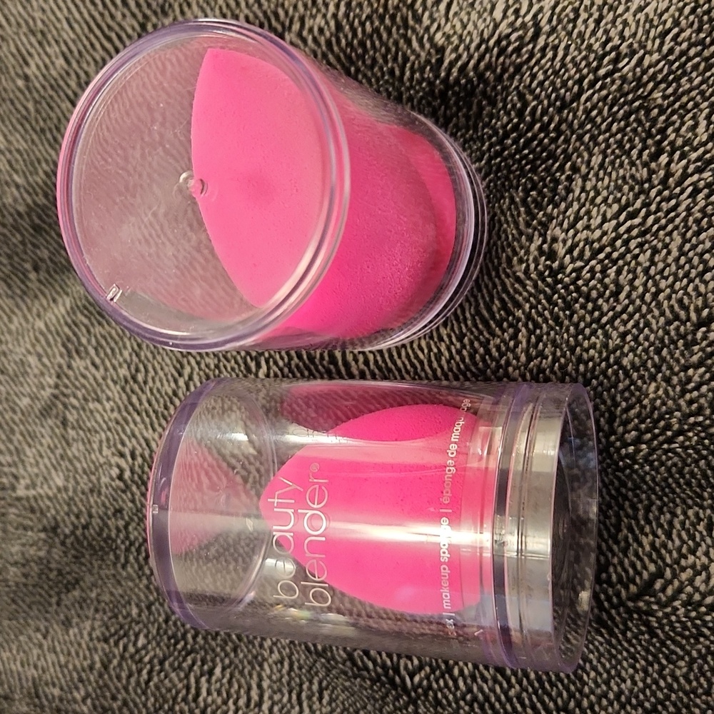 Beauty blender makeup sponge